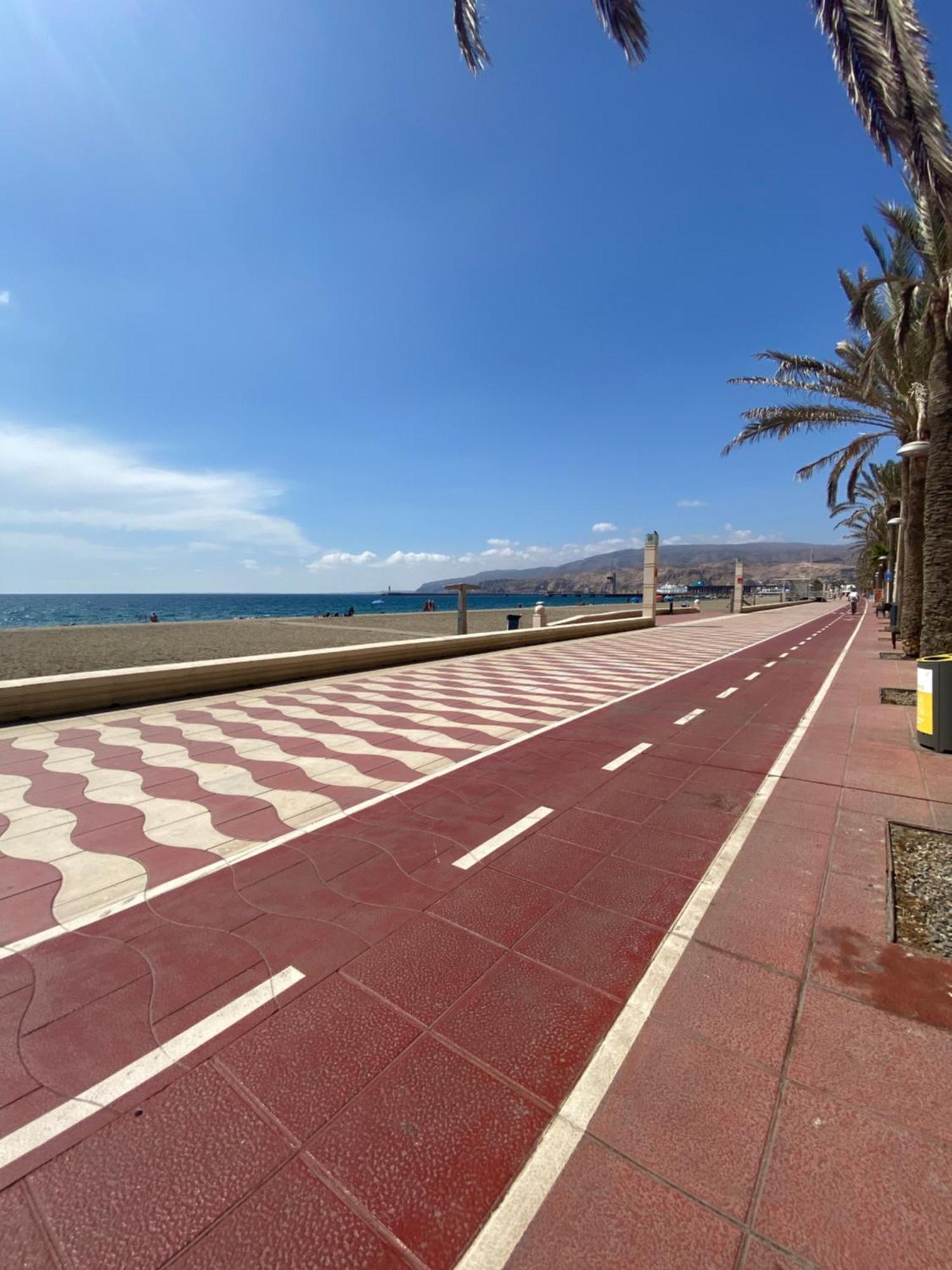 Almeria Playa Zapillo Exterior photo